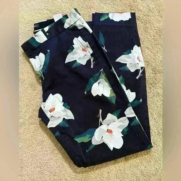 Banana Republic Black White Floral Ryan Fit Straight Dress Pants Size 6 - Picture 3 of 5
